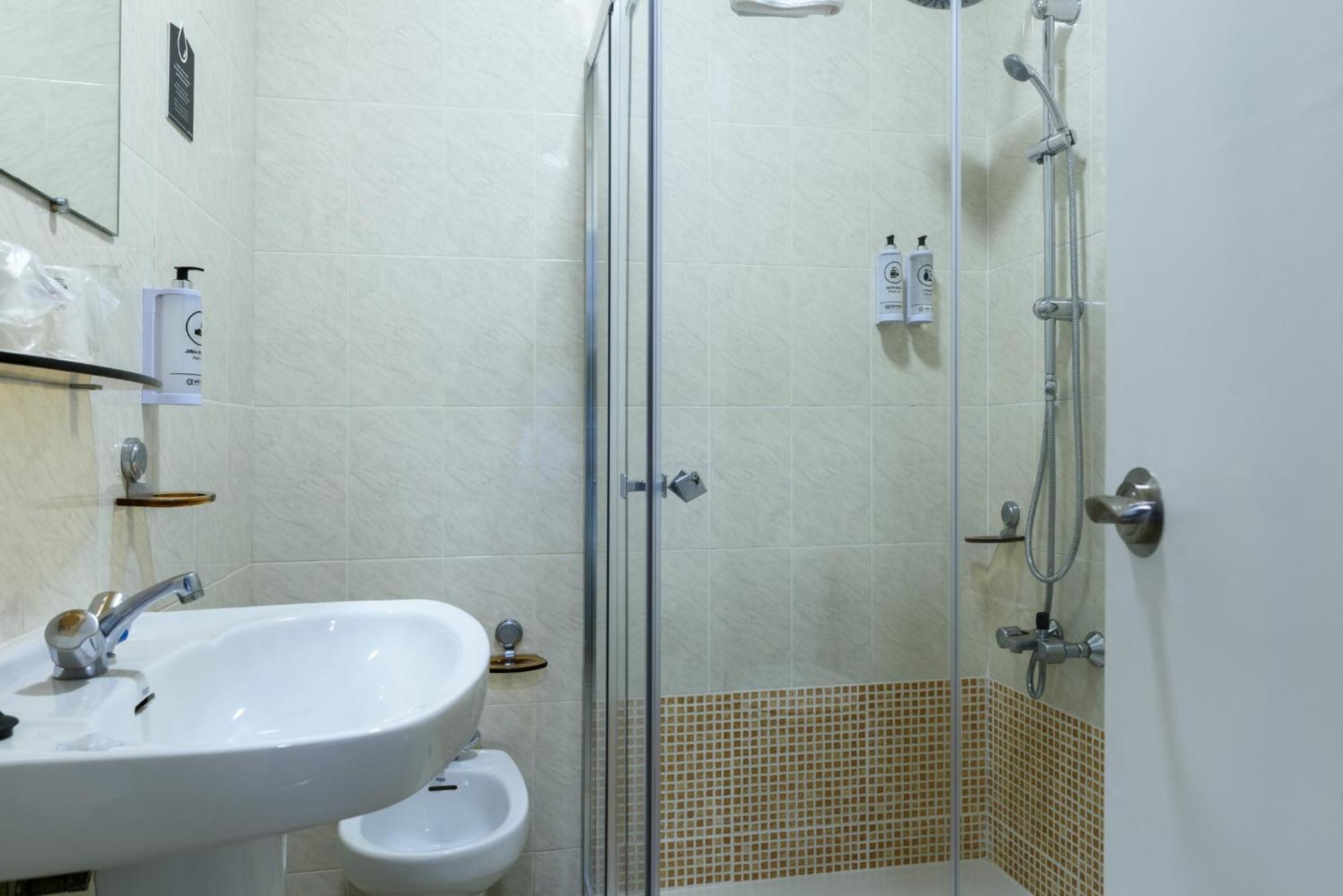 Hotel Alda Naron ภายนอก รูปภาพ